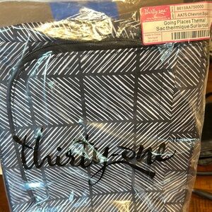 Thirty-One Black and White Chevron Thermal Bag NEW!